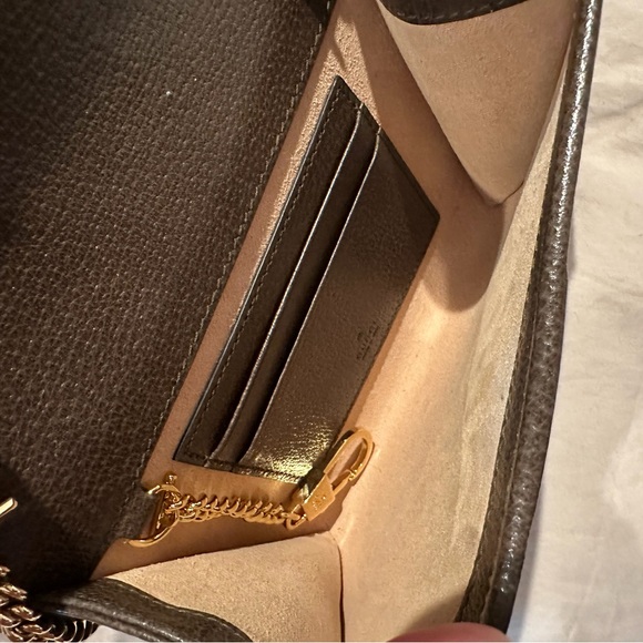 Gucci Supreme Rajah Mini Crossbody w/ Animal Emblem - Like New + Original Box - Picture 6 of 9